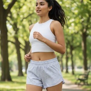 lululemon athletica Hotty Hot Gray Shorts sz 4